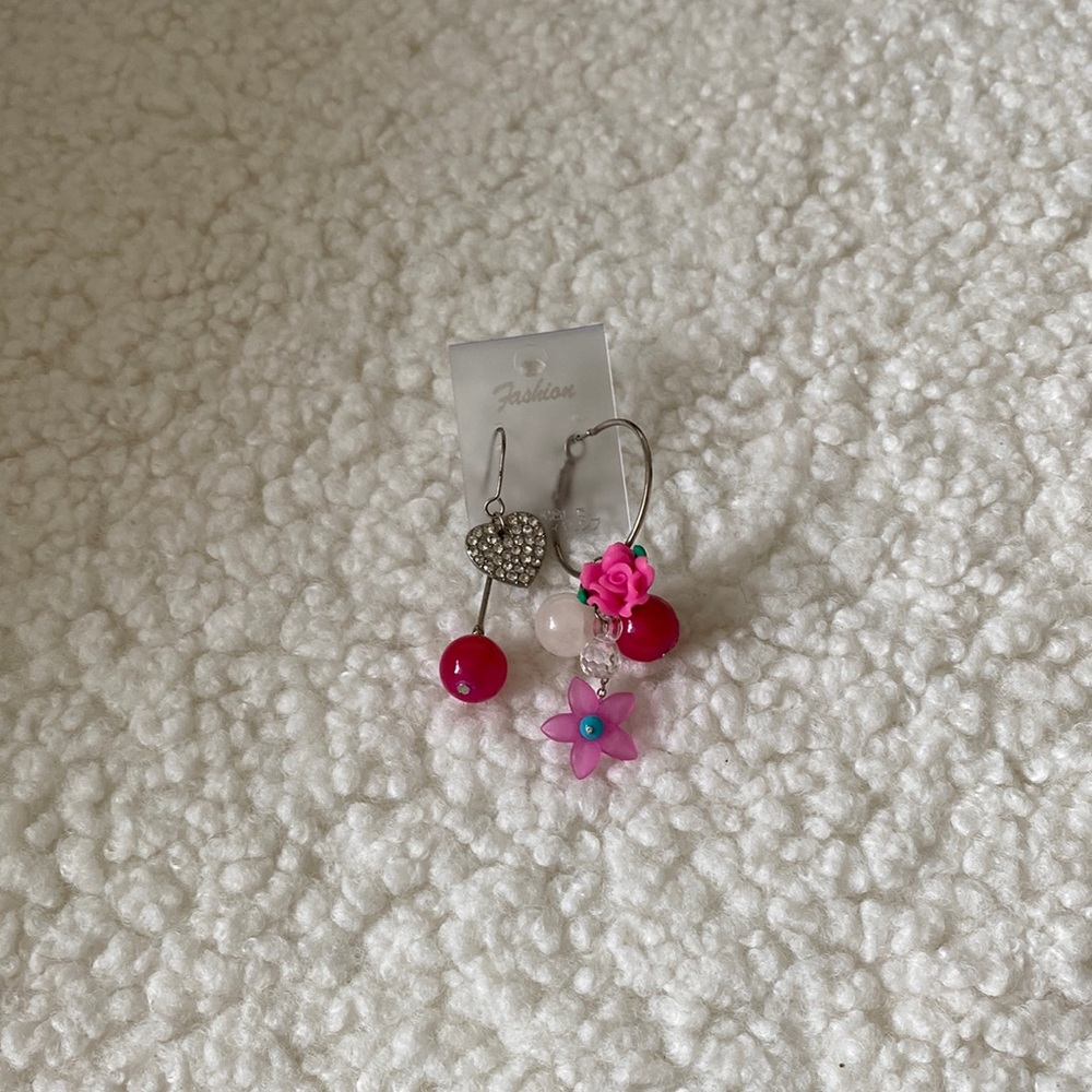 Heart and Flower Dangling Earring